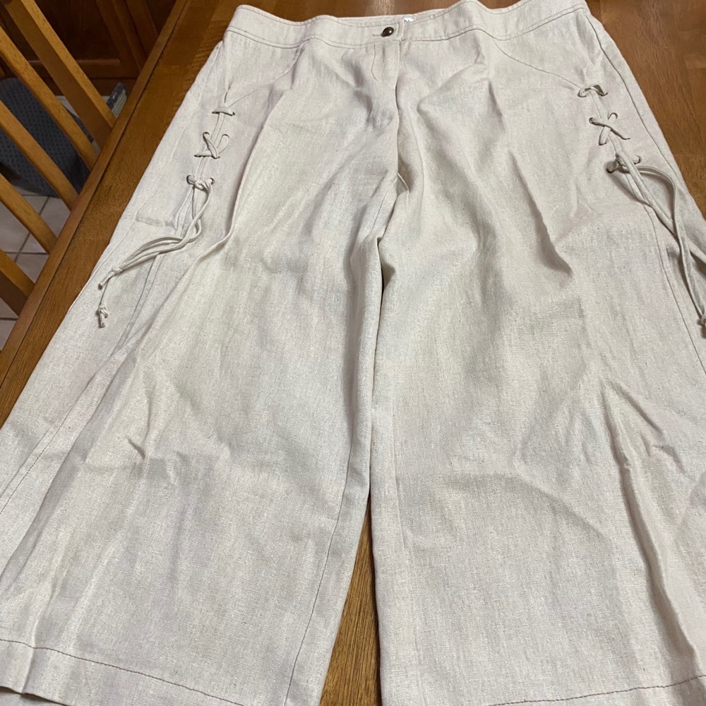 Cache Beige Linen Flare Capris Size 12 - image 2
